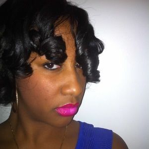 Meet your Posher, Simone